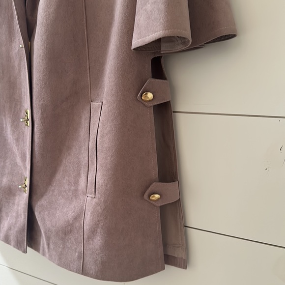 Vintage MJ Seattle Cape - Picture 2 of 6